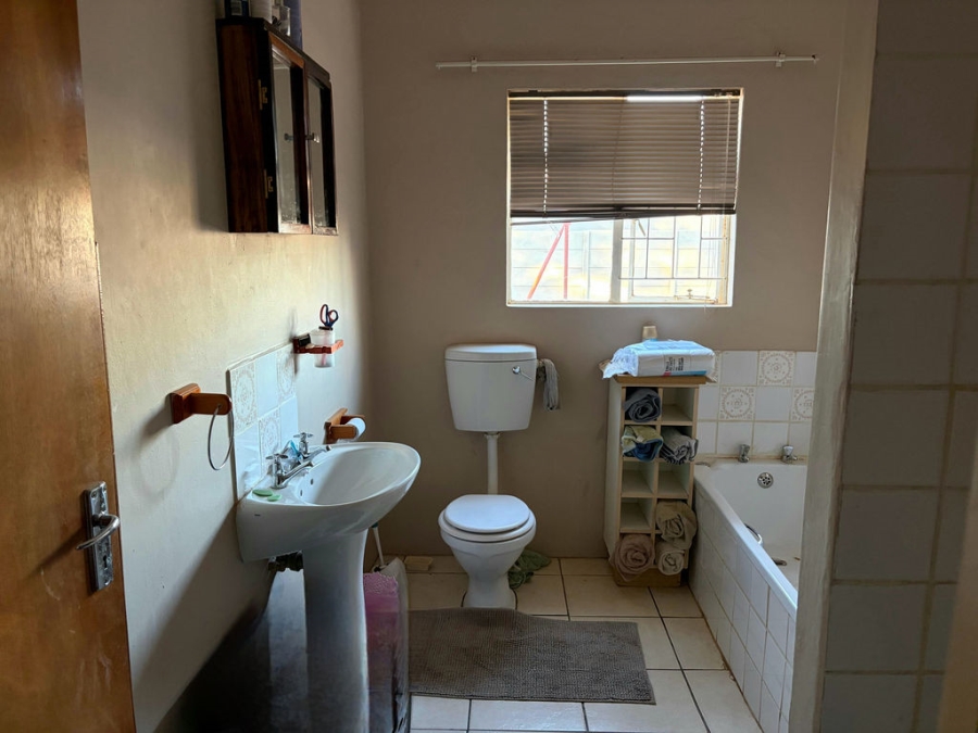 To Let 3 Bedroom Property for Rent in Vanrhynsdorp Western Cape